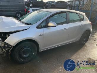 Opel Astra Astra J (PC6/PD6/PE6/PF6), Hatchback 5-drs, 2009 / 2015 1.4 Turbo 16V picture 6