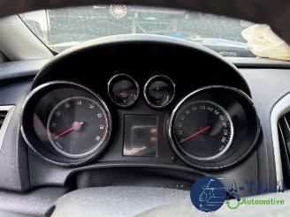 Opel Astra Astra J Sports Tourer (PD8/PE8/PF8), Combi, 2010 / 2015 1.4 Turbo 16V picture 20
