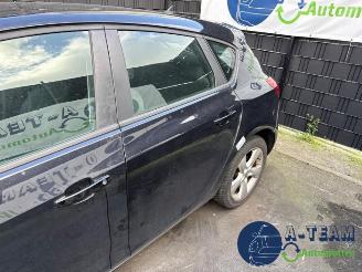 Opel Astra Astra J Sports Tourer (PD8/PE8/PF8), Combi, 2010 / 2015 1.4 Turbo 16V picture 35