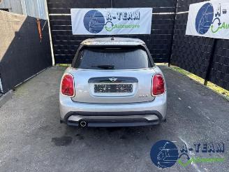 Mini Cooper Mini (F55), Hatchback 5-drs, 2013 1.5 12V Cooper picture 2