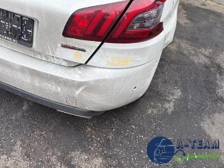 Peugeot 308 308 (L3/L8/LB/LH/LP), Hatchback 5-drs, 2013 / 2021 1.2 12V e-THP PureTech 130 picture 32