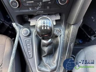 Ford Focus Focus 3 Wagon, Combi, 2010 / 2020 1.0 Ti-VCT EcoBoost 12V 125 picture 28