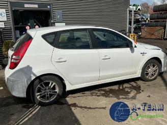 Hyundai I-30 i30 (GDHB5), Hatchback, 2011 1.4 16V picture 13