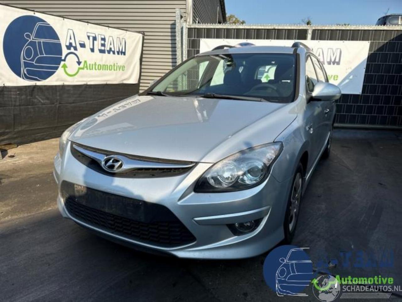 Hyundai I-30 i30 Crosswagon (WWH), Combi, 2007 / 2012 1.4 CVVT 16V