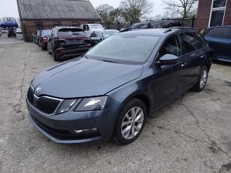 Skoda Octavia Octavia Combi (5EAC), Combi 5-drs, 2012 / 2020 1.6 TDI 16V picture 2