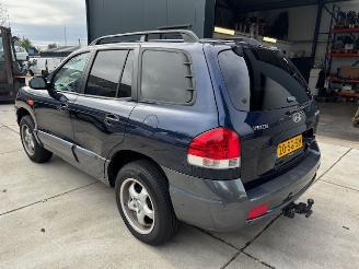 Hyundai Santa Fe 2.0i picture 3