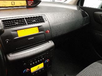 Citroën C4 C4 Berline (LC/LD) Hatchback 5-drs 1.6 16V (TU5JP4(NFU)) [81kW]  (11-2=
004/07-2011) picture 13