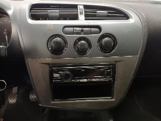 Seat Leon Leon (1P1) Hatchback 5-drs 1.4 TSI 16V (CAXC) [92kW]  (11-2007/12-2012=
) picture 22