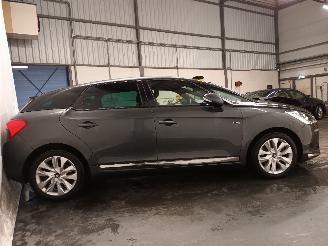 Citroën DS5 DS5 (KD/KF) Hatchback 5-drs 2.0 HDi 16V 200 Hybrid4 (DW10CTED4(RHC)) [=
120kW]  (12-2011/07-2015) picture 5