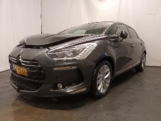 Citroën DS5 DS5 (KD/KF) Hatchback 5-drs 2.0 HDi 16V 200 Hybrid4 (DW10CTED4(RHC)) [=
120kW]  (12-2011/07-2015) picture 2