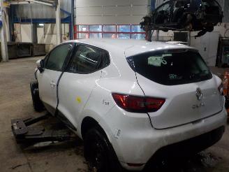 Renault Clio Clio IV (5R) Hatchback 5-drs 1.5 Energy dCi 90 FAP (K9K-639) [66kW]  (=
11-2012/08-2021) picture 4