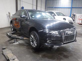 Audi A4 A4 Quattro Sedan 2.0 TFSI 16V (CAEB) [155kW]  (08-2008/12-2015) picture 2