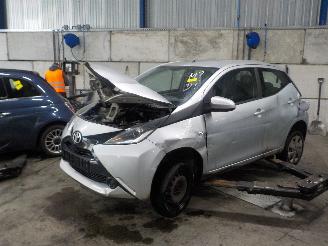 Uttjänta bilar auto Toyota Aygo Aygo (B40) Hatchback 1.0 12V VVT-i (1KR-FE) [51kW]  (05-2014/06-2018) 2014