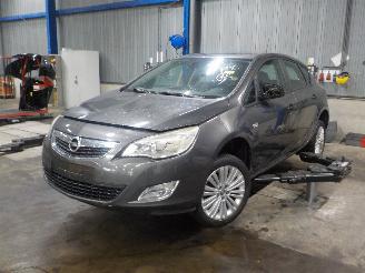 Opel Astra Astra J (PC6/PD6/PE6/PF6) Hatchback 5-drs 1.3 CDTI 16V EcoFlex (A13DTE=
(Euro 5)) [70kW]  (12-2009/10-2015) picture 1