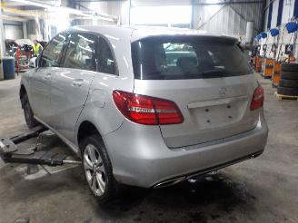 Mercedes B-klasse B (W246) Hatchback 1.5 B-180 CDI 16V (OM607.951) [80kW]  (02-2013/...)= picture 4