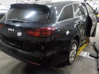 Kia Cee d Ceed Sportswagon (CDF) Combi 5-drs 1.0i T-GDi 12V (G3LE) [88kW]  (05-2=
018/...) picture 3