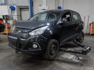 Hyundai I-10 i10 (B5) Hatchback 1.2 16V (G4LA) [64kW]  (12-2013/06-2020) picture 1