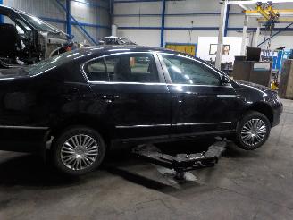 Volkswagen Passat Passat (3C2) Sedan 2.0 FSI 16V (BVY) [110kW]  (03-2005/07-2010) picture 3