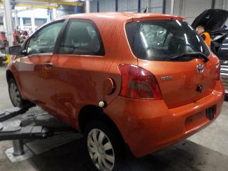 Toyota Yaris Yaris II (P9) Hatchback 1.3 16V VVT-i (2SZFE) [64kW]  (08-2005/11-2010=
) picture 4