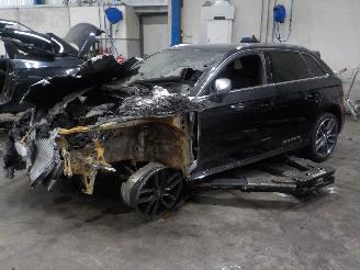 Vrakbiler auto Audi S3 S3 Sportback (8VA/8VF) Hatchback 5-drs 2.0 T FSI 16V (CJXC) [221kW]  (=
11-2012/10-2020) 2014/1