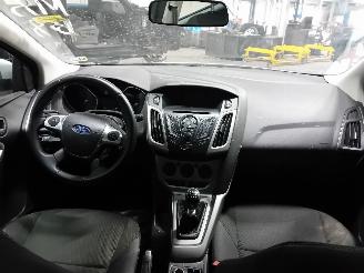 Ford Focus Focus 3 Wagon Combi 1.6 TDCi 115 (T1DA(Euro 5)) [85kW]  (05-2011/05-20=
18) picture 5