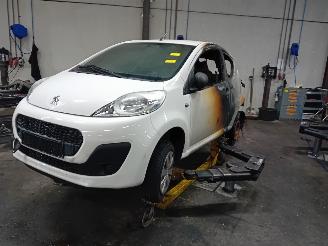 Uttjänta bilar auto Peugeot 107 107 Hatchback 1.0 12V (384F(1KR)) [50kW]  (06-2005/05-2014) 2013/0