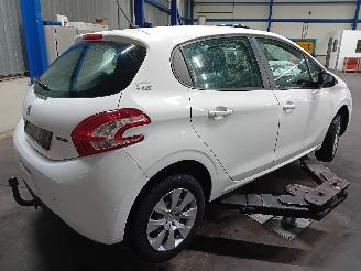 Peugeot 208 208 I (CA/CC/CK/CL) Hatchback 1.2 Vti 12V PureTech 82 (EB2F(HMZ)) [60k=
W]  (03-2012/12-2019) picture 3