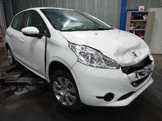 Peugeot 208 208 I (CA/CC/CK/CL) Hatchback 1.2 Vti 12V PureTech 82 (EB2F(HMZ)) [60k=
W]  (03-2012/12-2019) picture 2