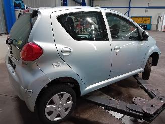 Toyota Aygo Aygo (B10) Hatchback 1.0 12V VVT-i (1KR-FE) [50kW]  (07-2005/05-2014) picture 3