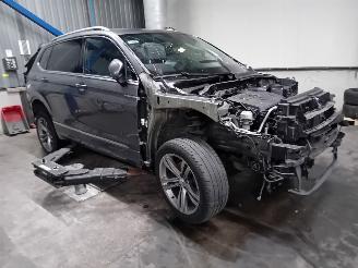 Volkswagen Tiguan Tiguan Allspace (BW2) SUV 1.5 TSI 16V Evo BlueMotion Technology (DADA)=
 [110kW]  (09-2018/...) picture 2