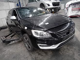 Volvo V-60 V60 I (FW/GW) Combi 2.4 D6 20V Plug-in Hybrid AWD (D82PHEV) [206kW]  (=
06-2012/12-2015) picture 2