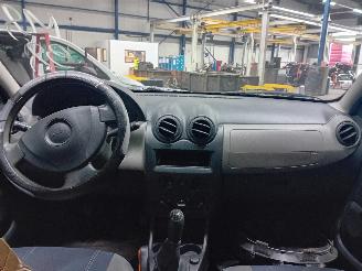 Dacia Sandero Sandero I (BS) Hatchback 1.2 16V (D4F-732(D4F-F7)) [55kW]  (11-2008/12=
-2012) picture 5