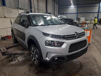 Citroën C4 C4 Cactus (0B/0P) Hatchback 5-drs 1.6 Blue Hdi 100 (DV6FD(BHY)) [73kW]=
  (09-2014/06-2018) picture 2