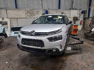 Citroën C4 C4 Cactus (0B/0P) Hatchback 5-drs 1.6 Blue Hdi 100 (DV6FD(BHY)) [73kW]=
  (09-2014/06-2018) picture 1