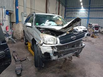 Toyota Rav-4 RAV4 (A2) Terreinwagen 1.8 16V VVT-i 4x2 (1ZZFE) [92kW]  (08-2000/11-2=
005) picture 2