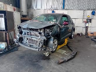 rozbiórka samochody osobowe Citroën DS3 DS3 (SA) Hatchback 1.6 VTi 120 16V (EP6C(5FS)) [88kW]  (04-2010/07-201=
5) 2012