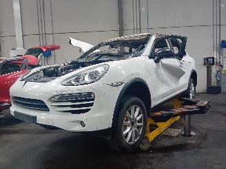 rozbiórka samochody osobowe Porsche Cayenne Cayenne II (92A) SUV 3.0 D V6 24V (MCR.CA(Euro 5)) [180kW]  (06-2011/0=
5-2018) 2012