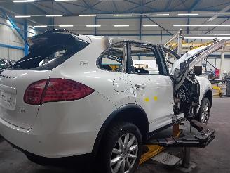 Porsche Cayenne Cayenne II (92A) SUV 3.0 D V6 24V (MCR.CA(Euro 5)) [180kW]  (06-2011/0=
5-2018) picture 3