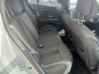 Renault Mégane Megane III Berline (BZ) Hatchback 5-drs 1.4 16V TCe 130 (H4J-700(H4J-A=
7)) [96kW]  (04-2009/02-2016) picture 9