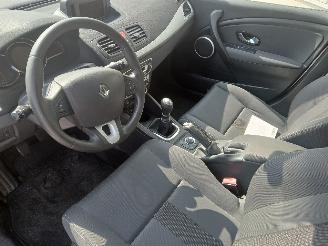 Renault Mégane Megane III Berline (BZ) Hatchback 5-drs 1.4 16V TCe 130 (H4J-700(H4J-A=
7)) [96kW]  (04-2009/02-2016) picture 12