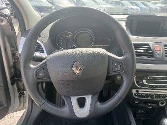 Renault Mégane Megane III Berline (BZ) Hatchback 5-drs 1.4 16V TCe 130 (H4J-700(H4J-A=
7)) [96kW]  (04-2009/02-2016) picture 21