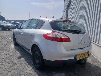 Renault Mégane Megane III Berline (BZ) Hatchback 5-drs 1.4 16V TCe 130 (H4J-700(H4J-A=
7)) [96kW]  (04-2009/02-2016) picture 5