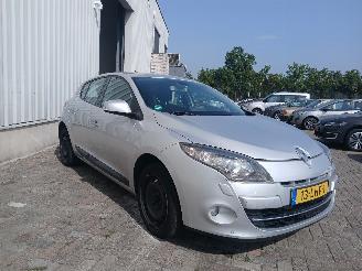 Renault Mégane Megane III Berline (BZ) Hatchback 5-drs 1.4 16V TCe 130 (H4J-700(H4J-A=
7)) [96kW]  (04-2009/02-2016) picture 6