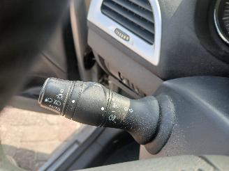 Renault Mégane Megane III Berline (BZ) Hatchback 5-drs 1.4 16V TCe 130 (H4J-700(H4J-A=
7)) [96kW]  (04-2009/02-2016) picture 14