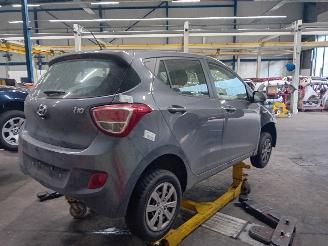 Hyundai I-10 i10 (B5) Hatchback 1.0 12V (G3LA) [49kW]  (08-2013/06-2020) picture 3