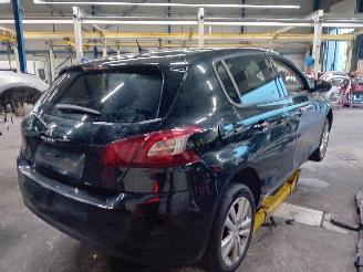 Peugeot 308 308 (L3/L8/LB/LH/LP) Hatchback 5-drs 1.6 BlueHDi 120 (DV6FC(BHZ)) [88k=
W]  (11-2013/06-2021) picture 3