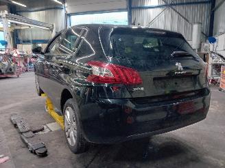 Peugeot 308 308 (L3/L8/LB/LH/LP) Hatchback 5-drs 1.6 BlueHDi 120 (DV6FC(BHZ)) [88k=
W]  (11-2013/06-2021) picture 4