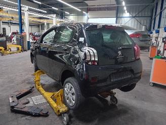 Peugeot 108 108 Hatchback 1.0 12V (1KRFE(CFB)) [51kW]  (05-2014/...) picture 4