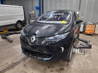 Auto da rottamare Renault Zoé Zoé (AG) Hatchback 5-drs 65kW (5AM-450(5AM-B4)) [65kW]  (06-2012/03-=
2024) 2013