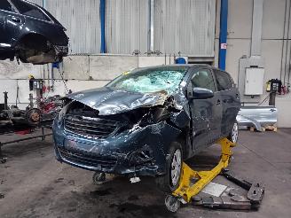 Vrakbiler auto Peugeot 108 108 Hatchback 1.0 12V (1KRFE(CFB)) [51kW]  (05-2014/...) 2016/1
